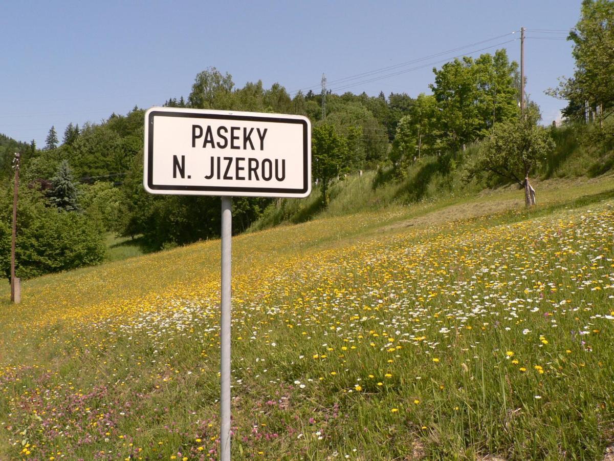 济泽罗河畔帕塞基 Na Zvonici旅馆 外观 照片