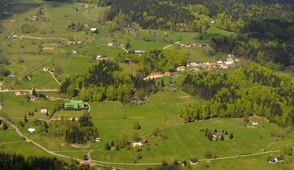 济泽罗河畔帕塞基 Na Zvonici旅馆 外观 照片