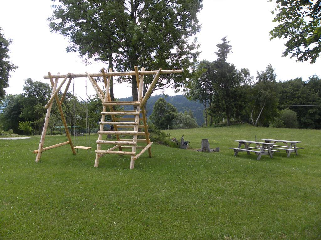 济泽罗河畔帕塞基 Na Zvonici旅馆 外观 照片